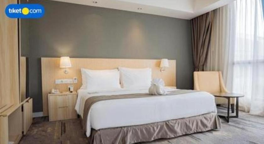 Hotel Grandhika Pemuda Semarang Exterior foto
