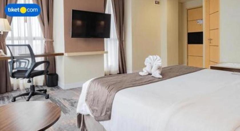 Hotel Grandhika Pemuda Semarang Exterior foto